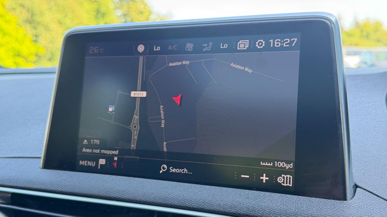 Peugeot 3008 view 18