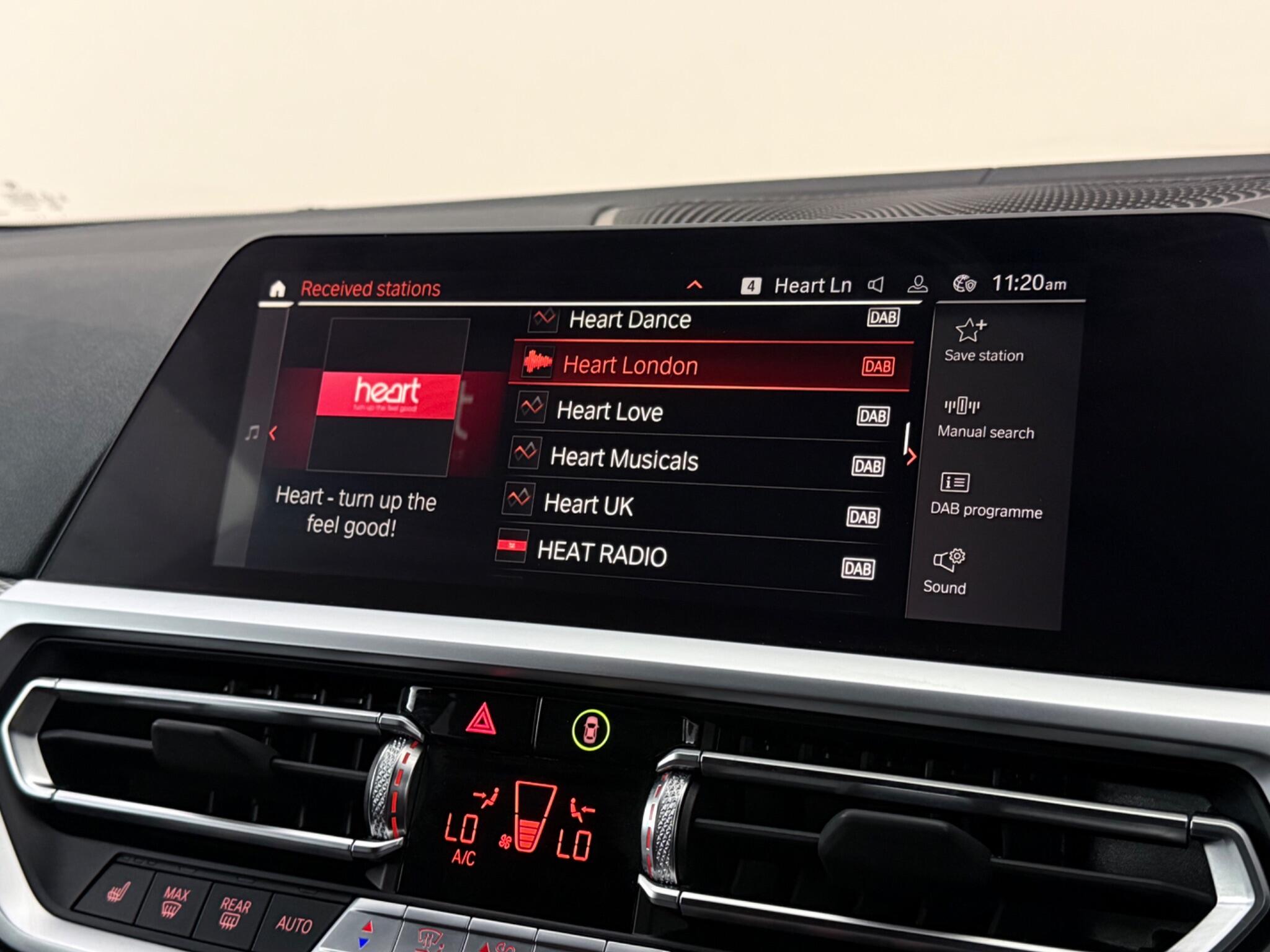 BMW 3 Series view 22