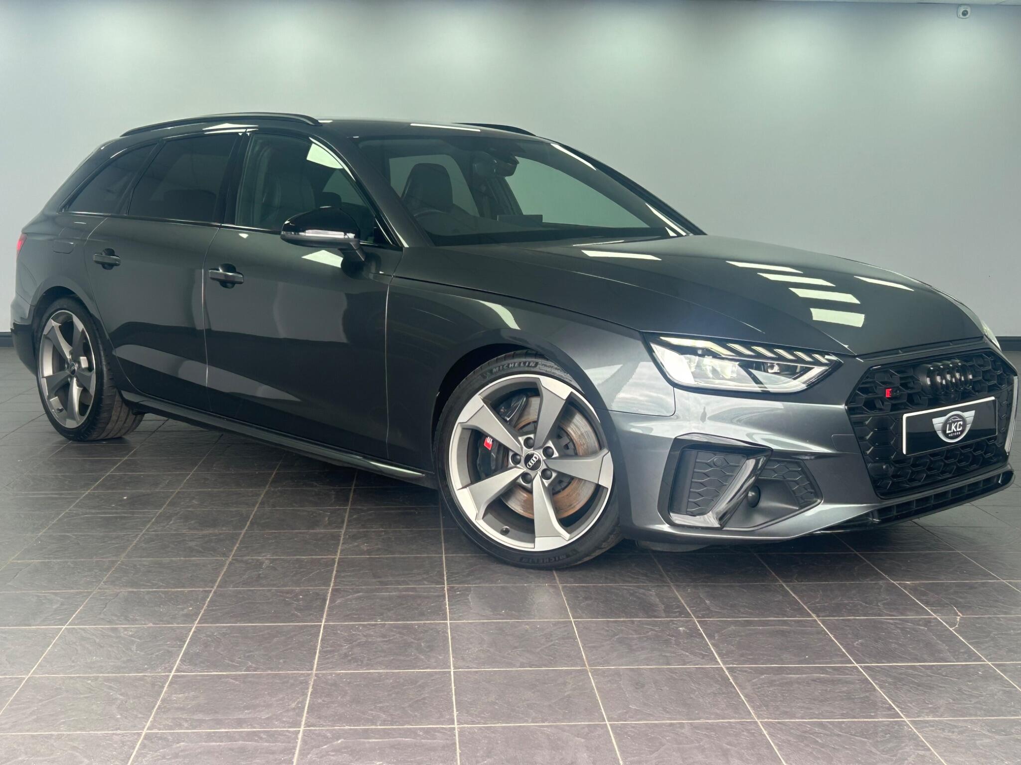 Audi S4 view 2