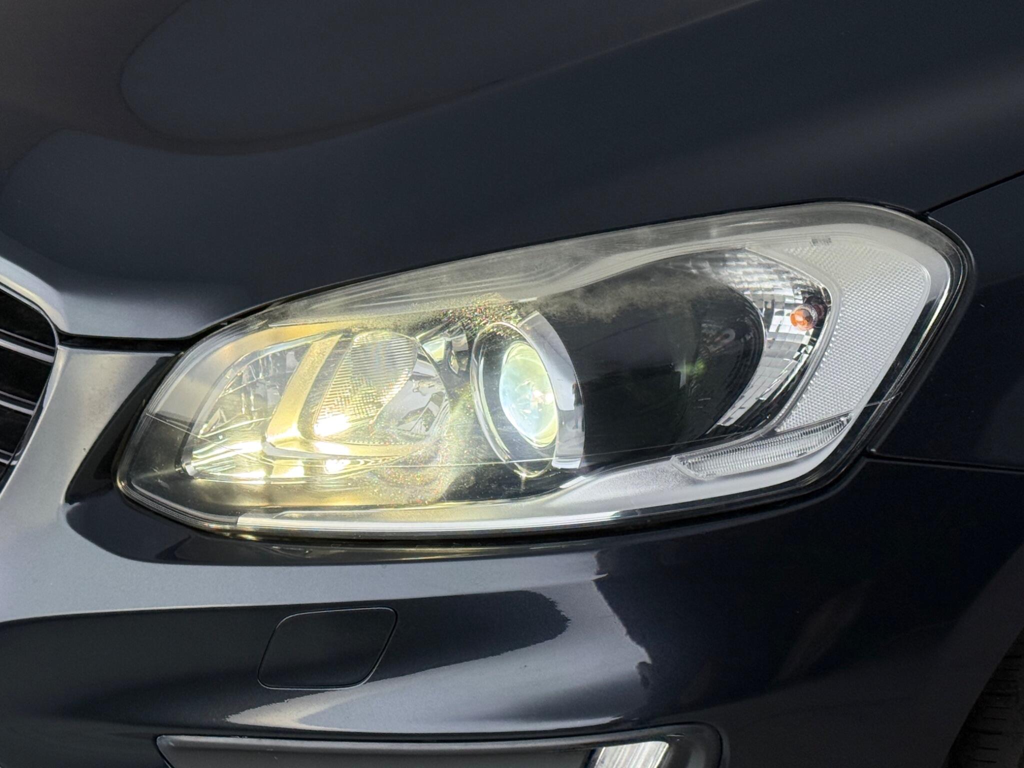 Volvo XC60 view 14