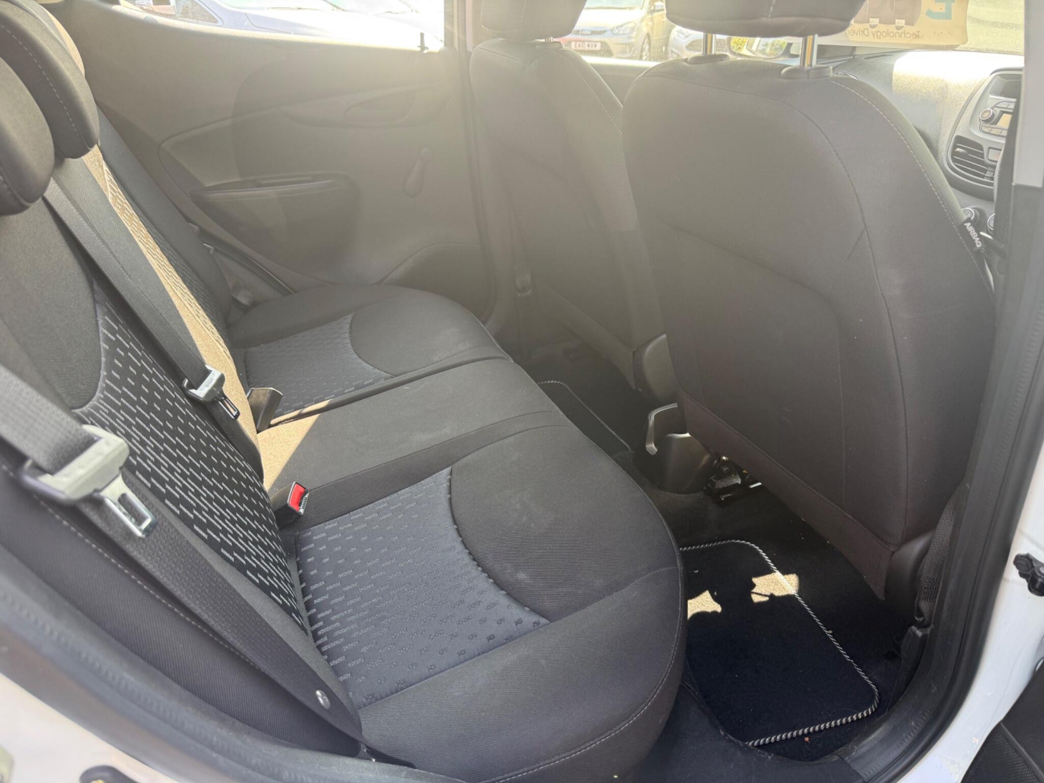 Vauxhall Viva view 4