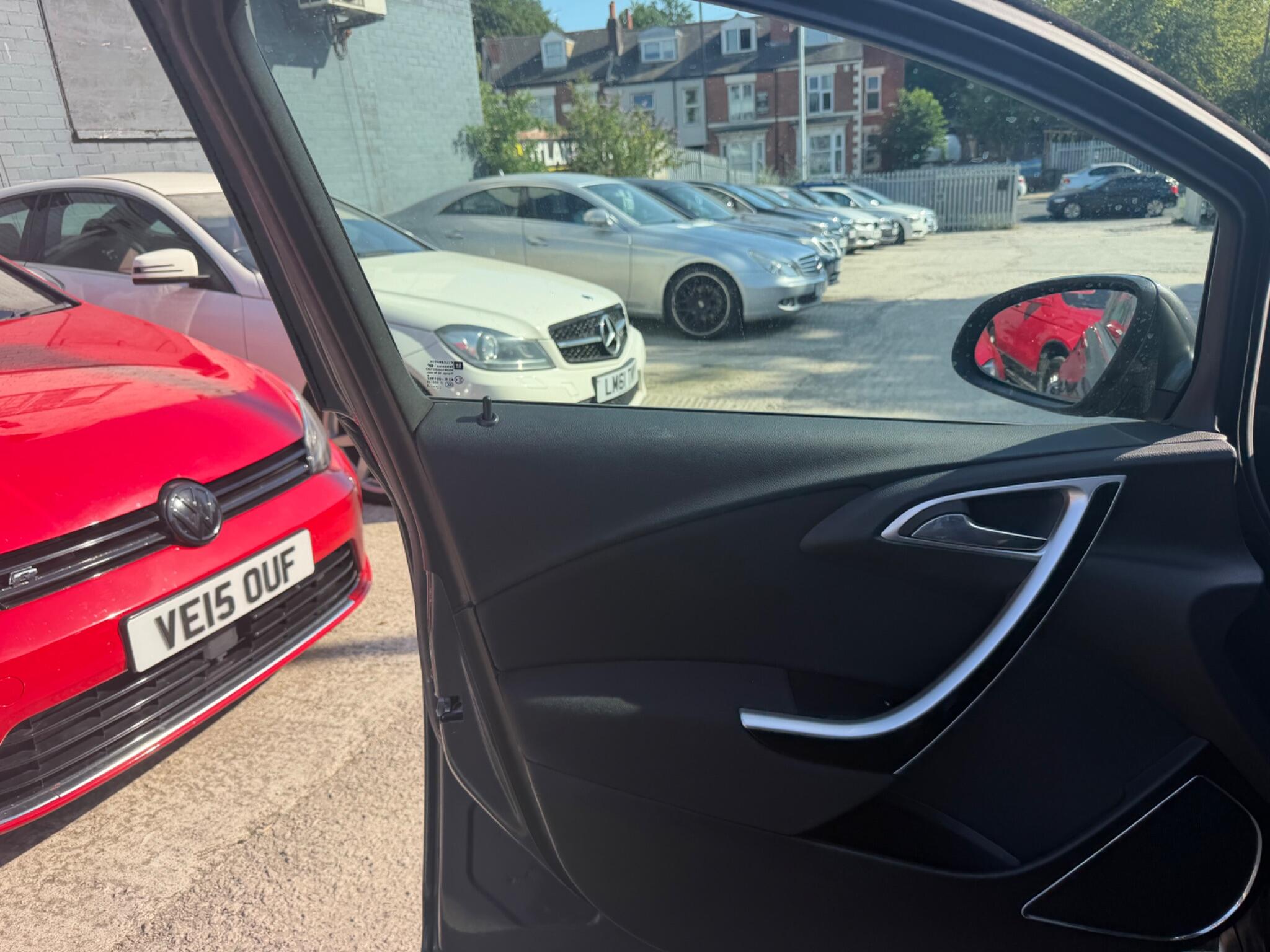 Vauxhall Astra view 25