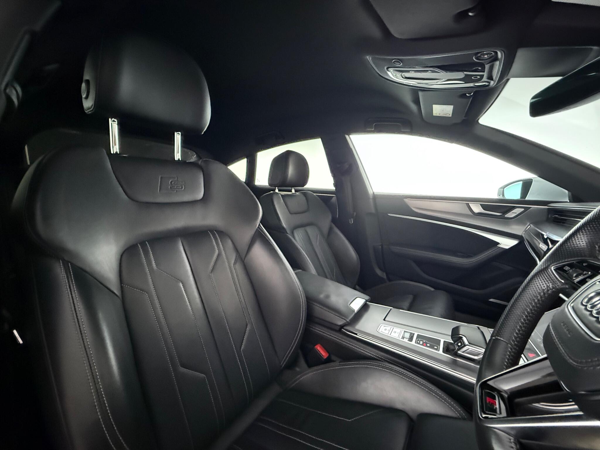 Audi A7 view 32