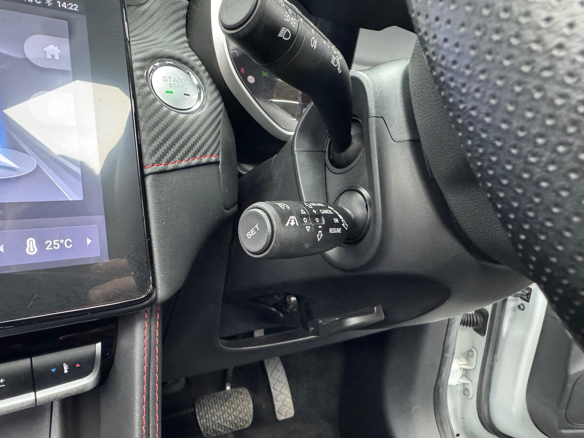 MG ZS view 40