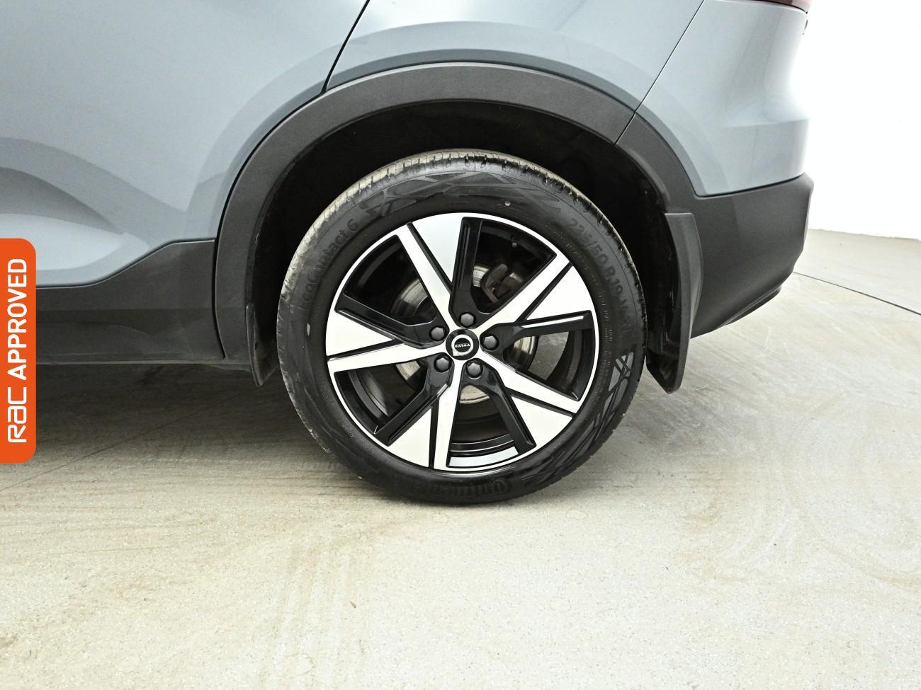 Volvo XC40 view 29