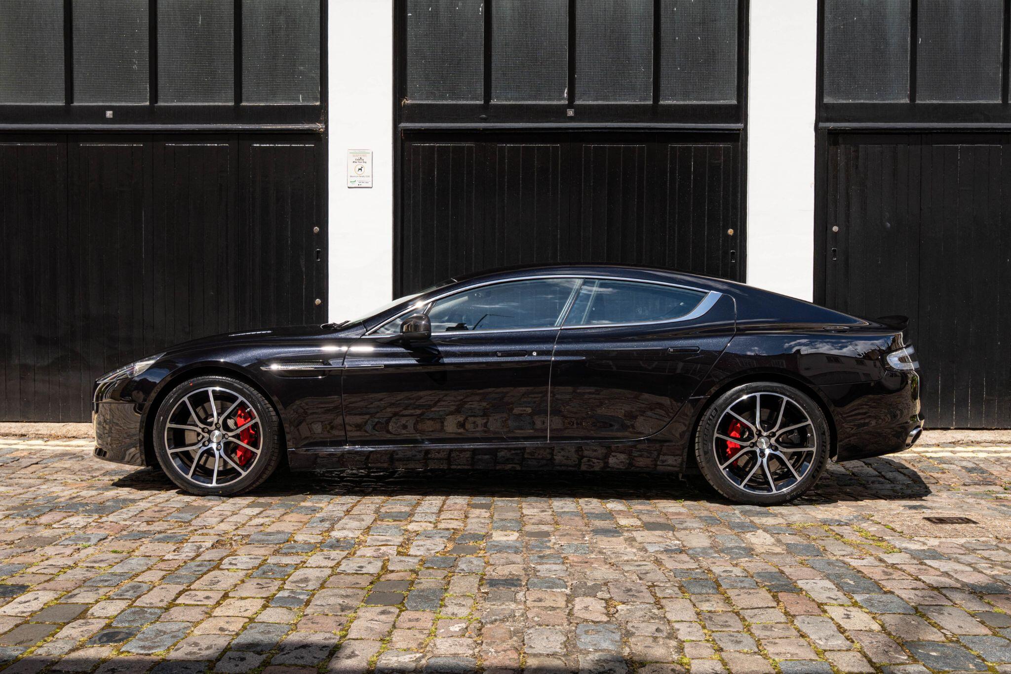 Aston Martin Rapide view 47