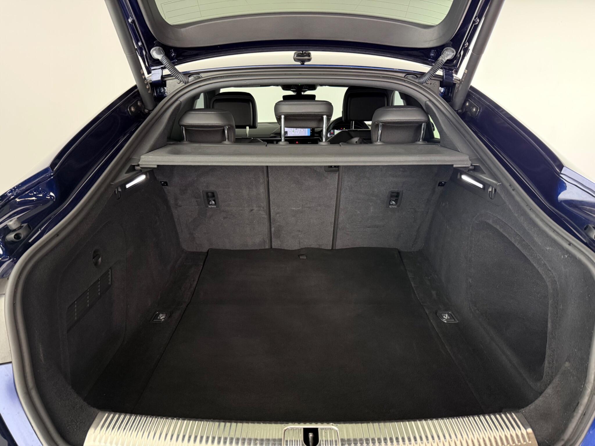 Audi A5 view 9