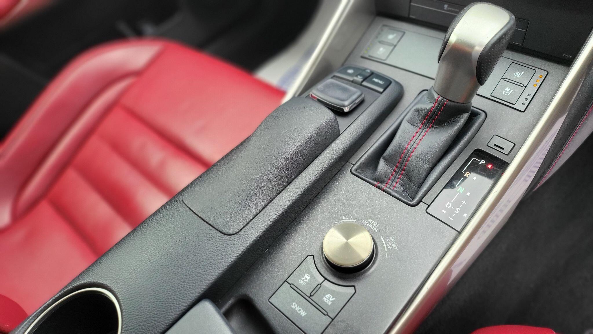 Lexus Is view 14