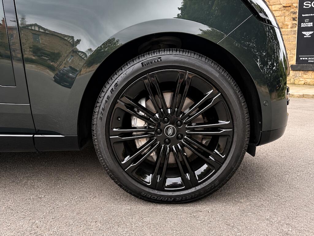 Land Rover Range Rover view 15