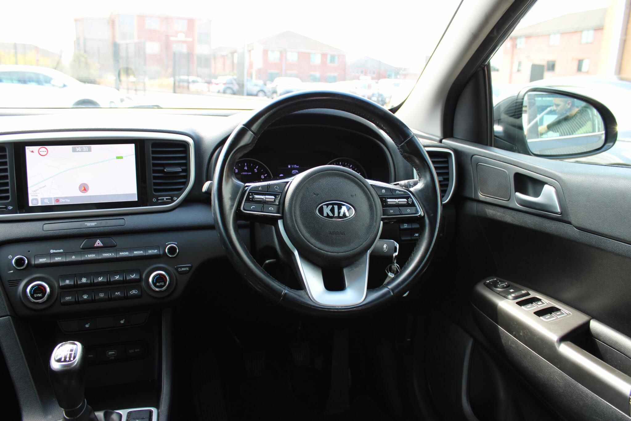 Kia Sportage view 11