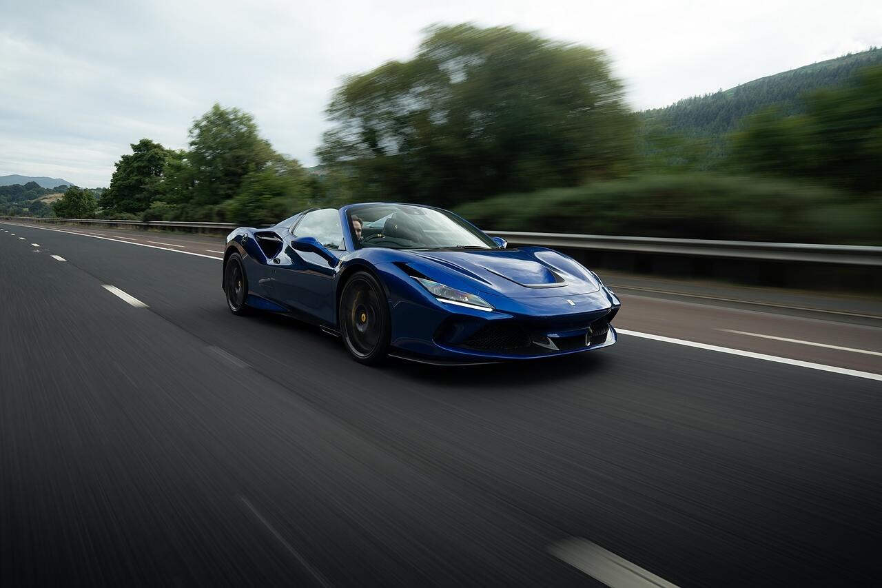 Ferrari F8 Tributo view 4