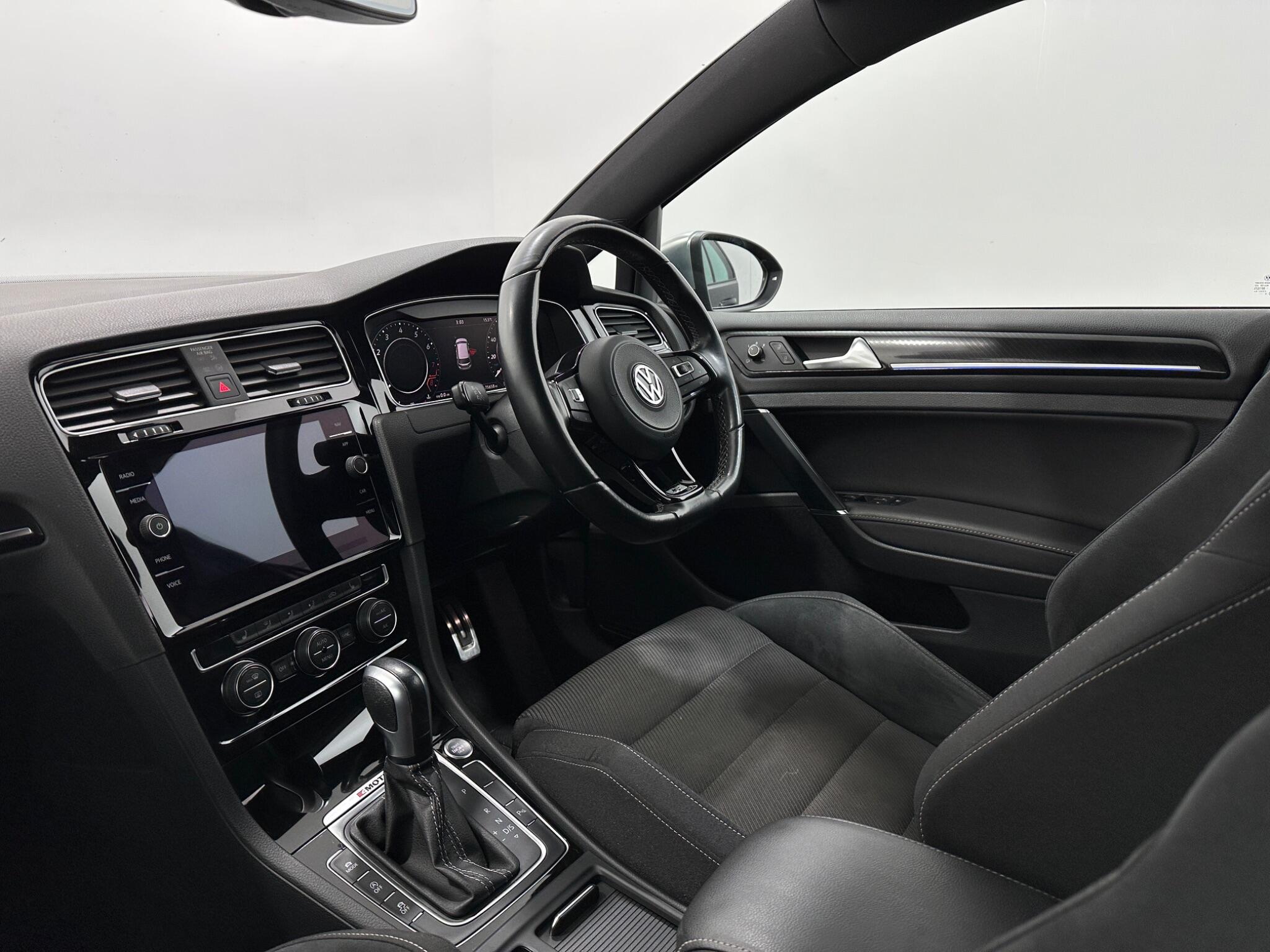 Volkswagen Golf view 32