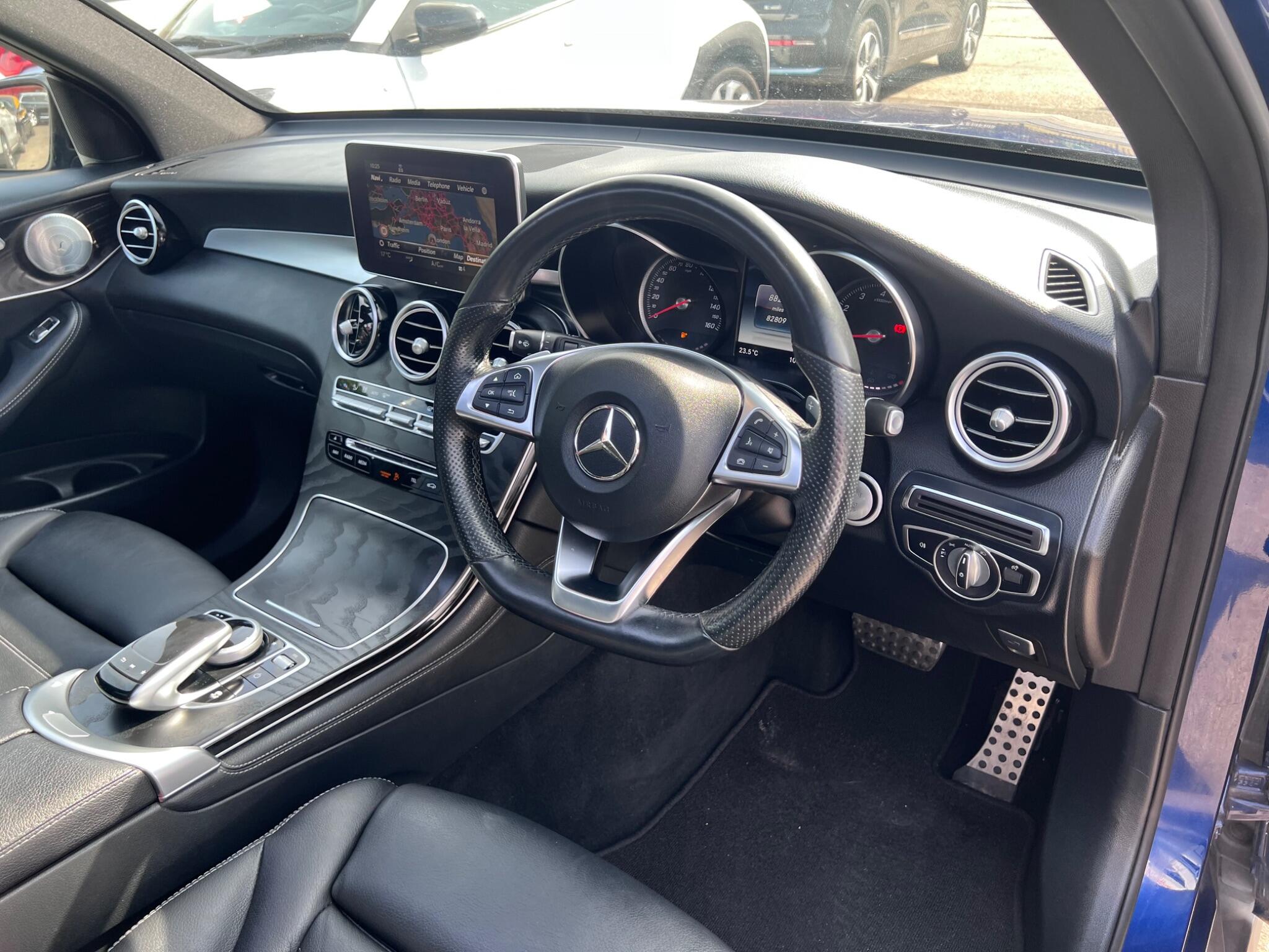 Mercedes-Benz GLC view 19