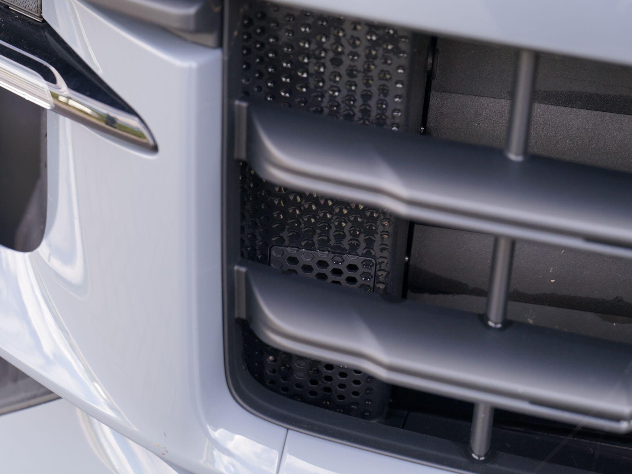Porsche Cayenne view 123