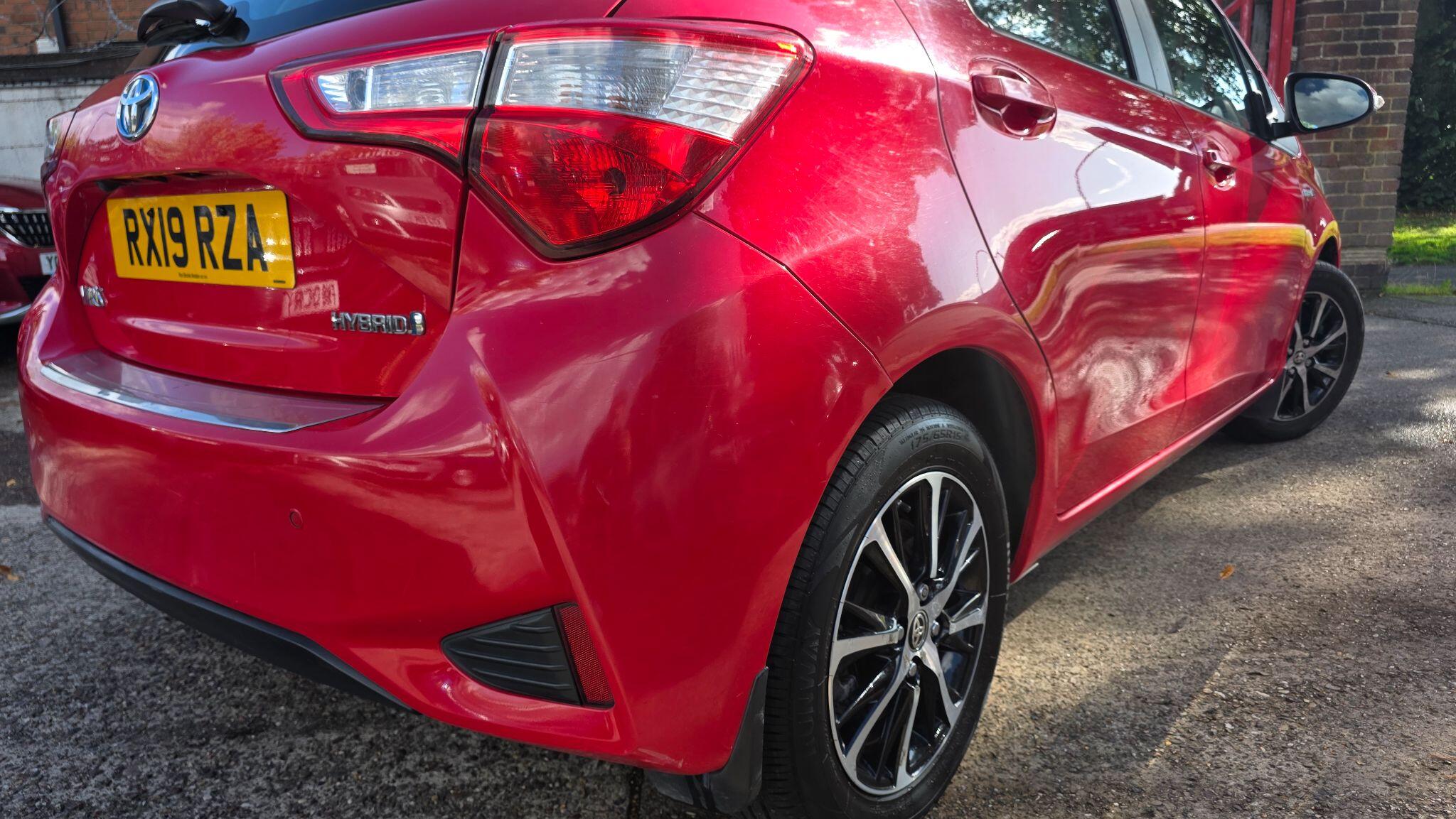 Toyota Yaris view 8