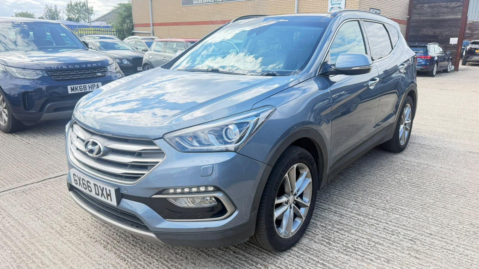 Hyundai Santa Fe view 7