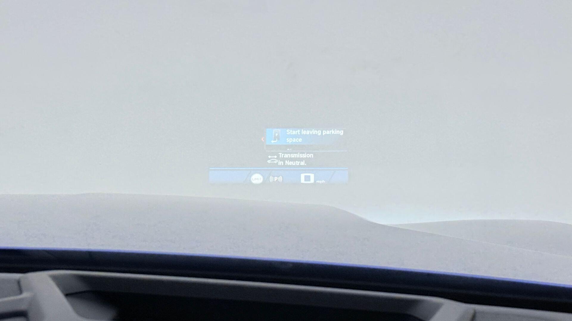 BMW XM view 27