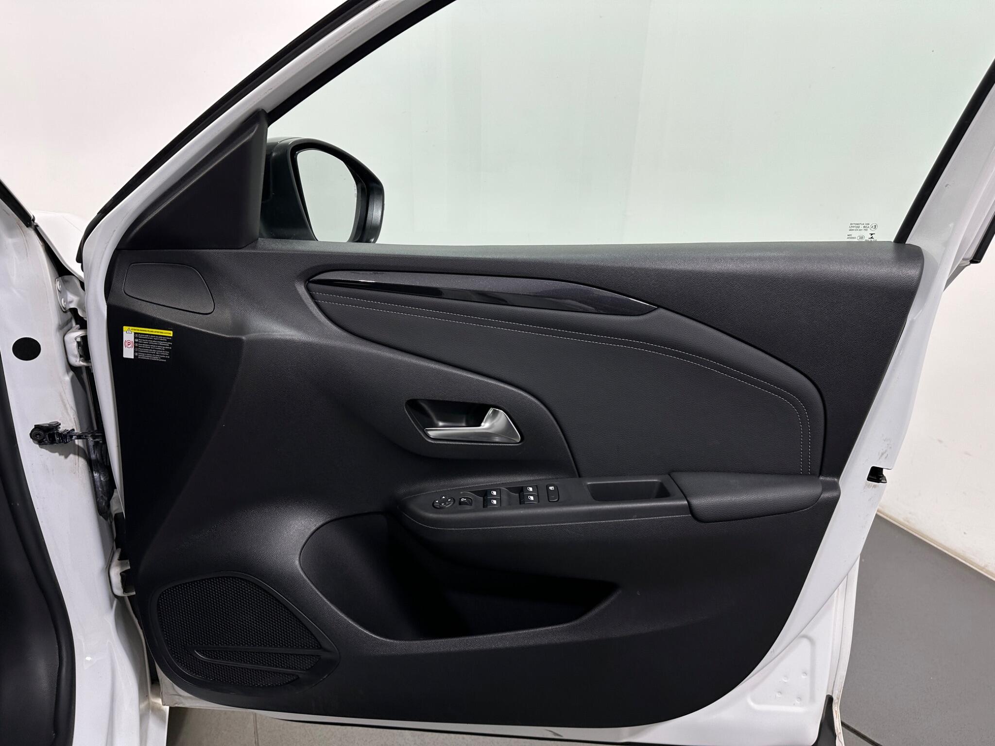 Vauxhall Corsa view 34