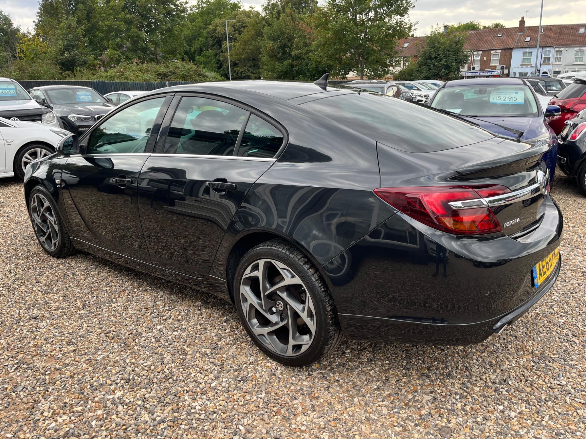 Vauxhall Insignia view 7