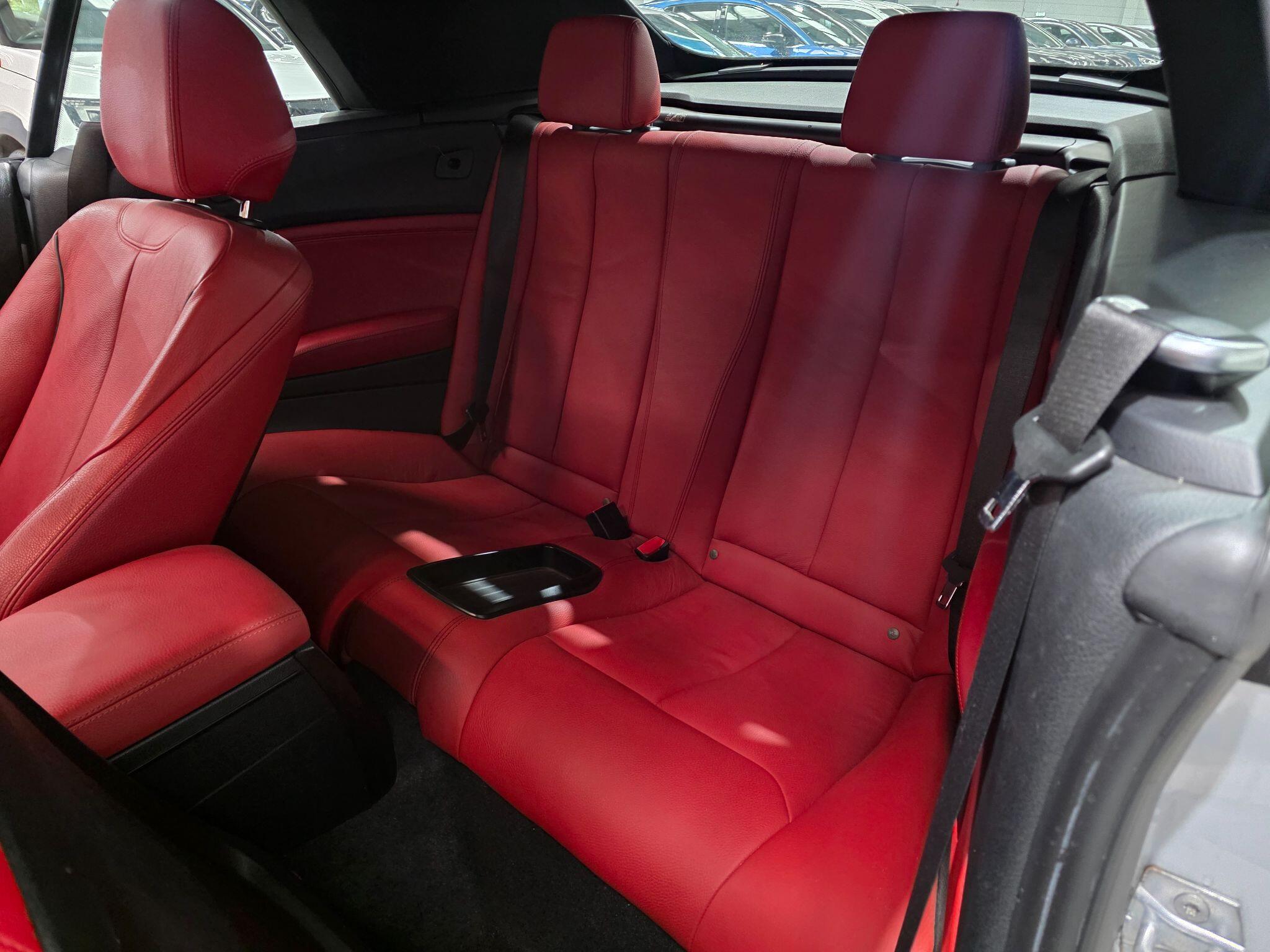 BMW 2 Series view 25