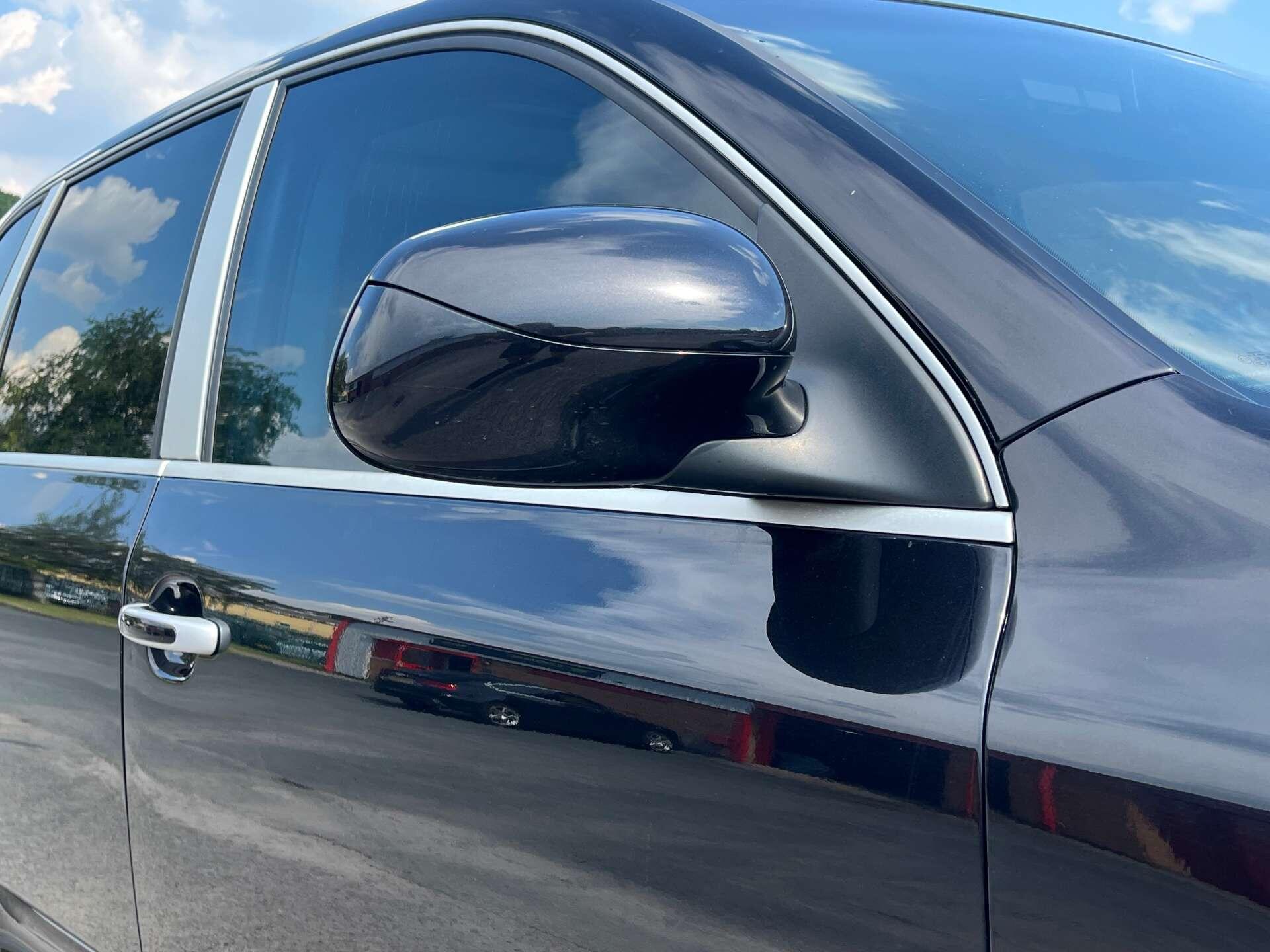Porsche Cayenne view 28