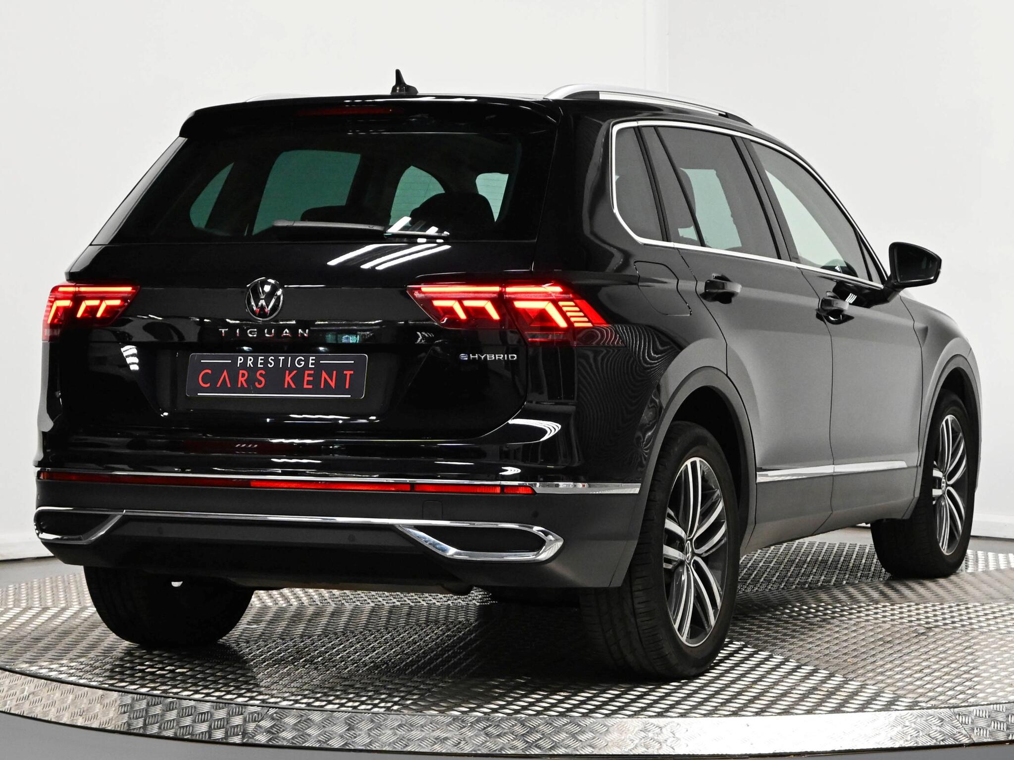 Volkswagen Tiguan view 38