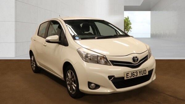 Toyota Yaris main image