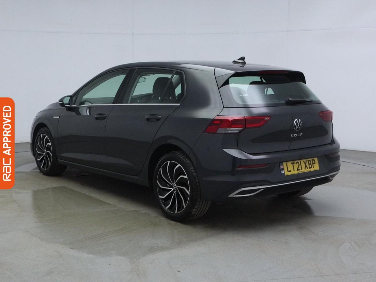 Volkswagen Golf view 4