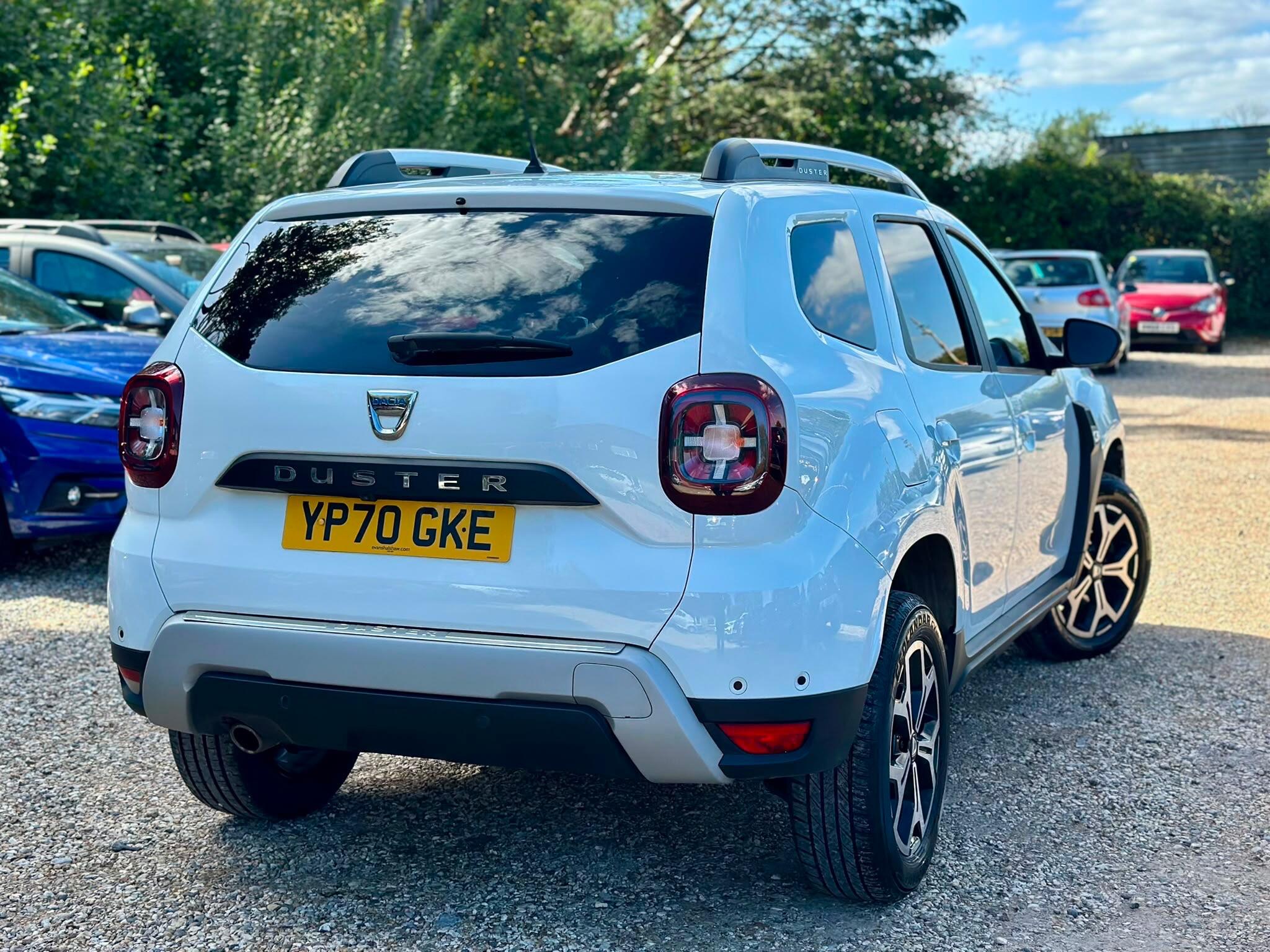 Dacia Duster view 8