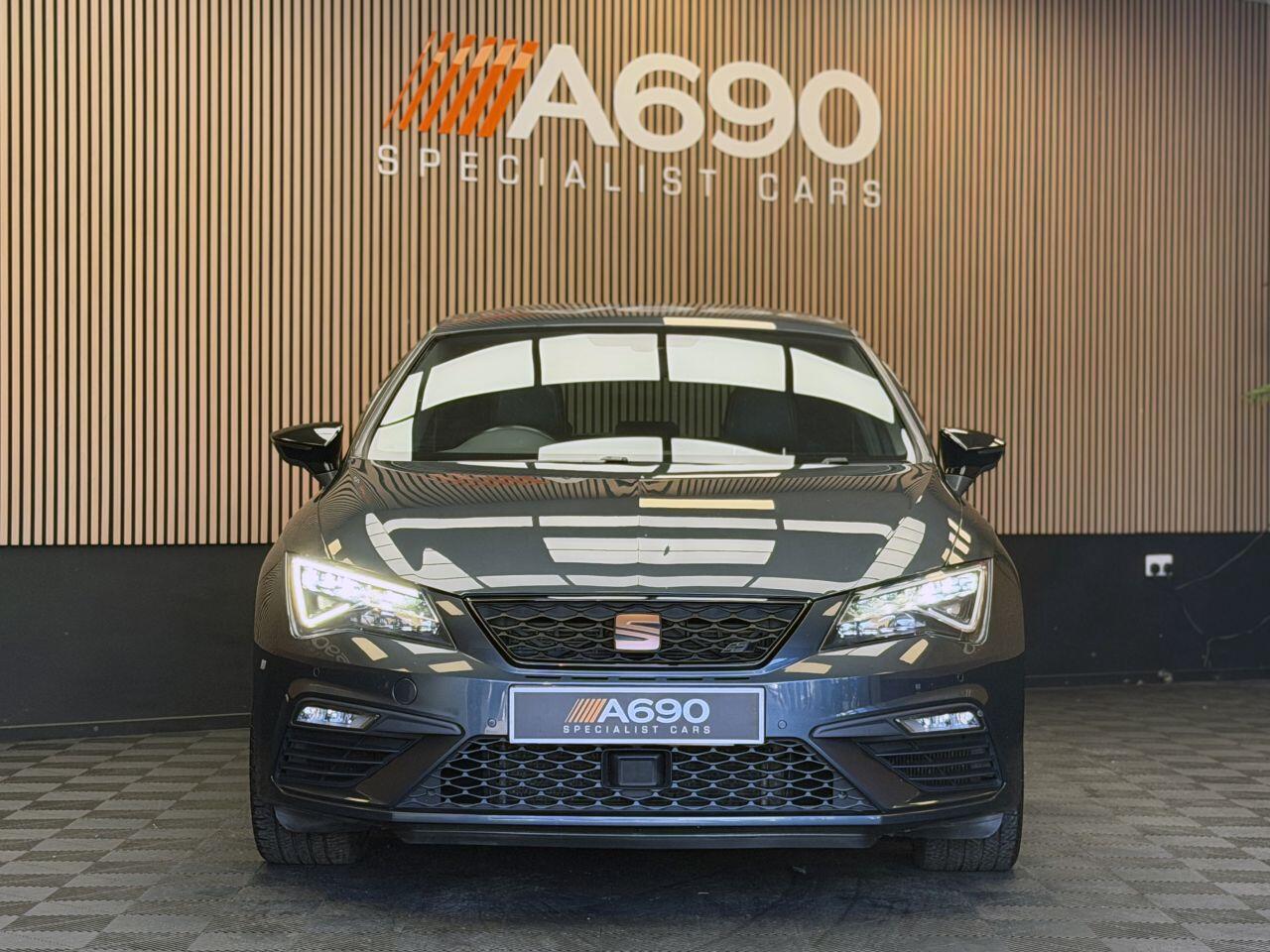 Seat Leon Leon view 2