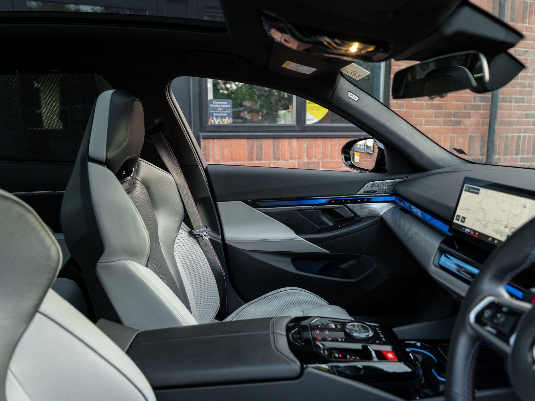 BMW M5 view 41