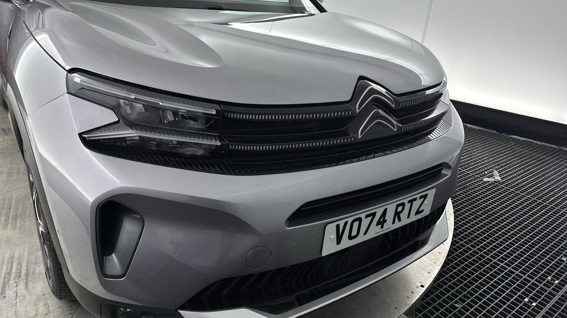 Citroen C5 Aircross view 21