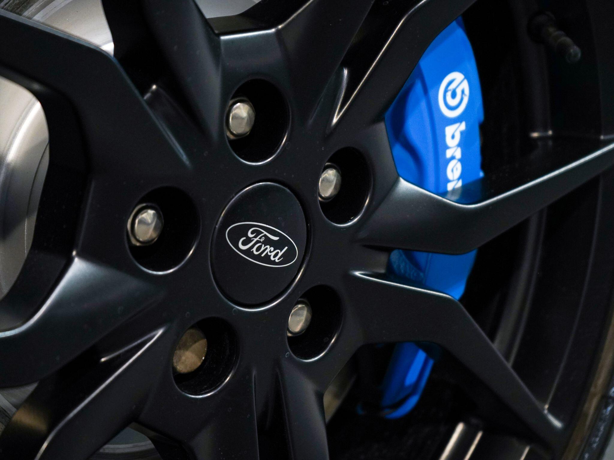 Ford Focus view 46