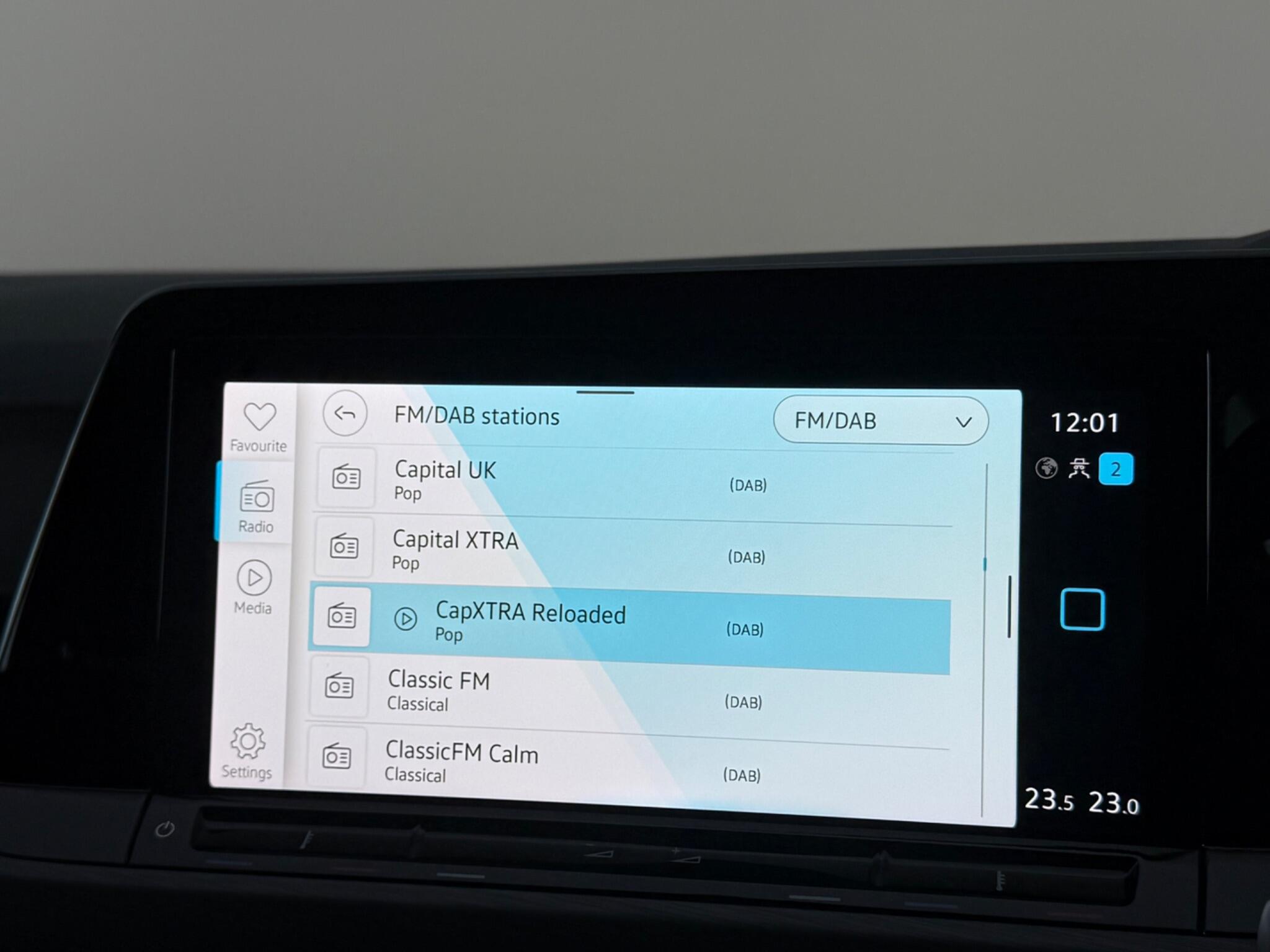 Volkswagen Golf view 26