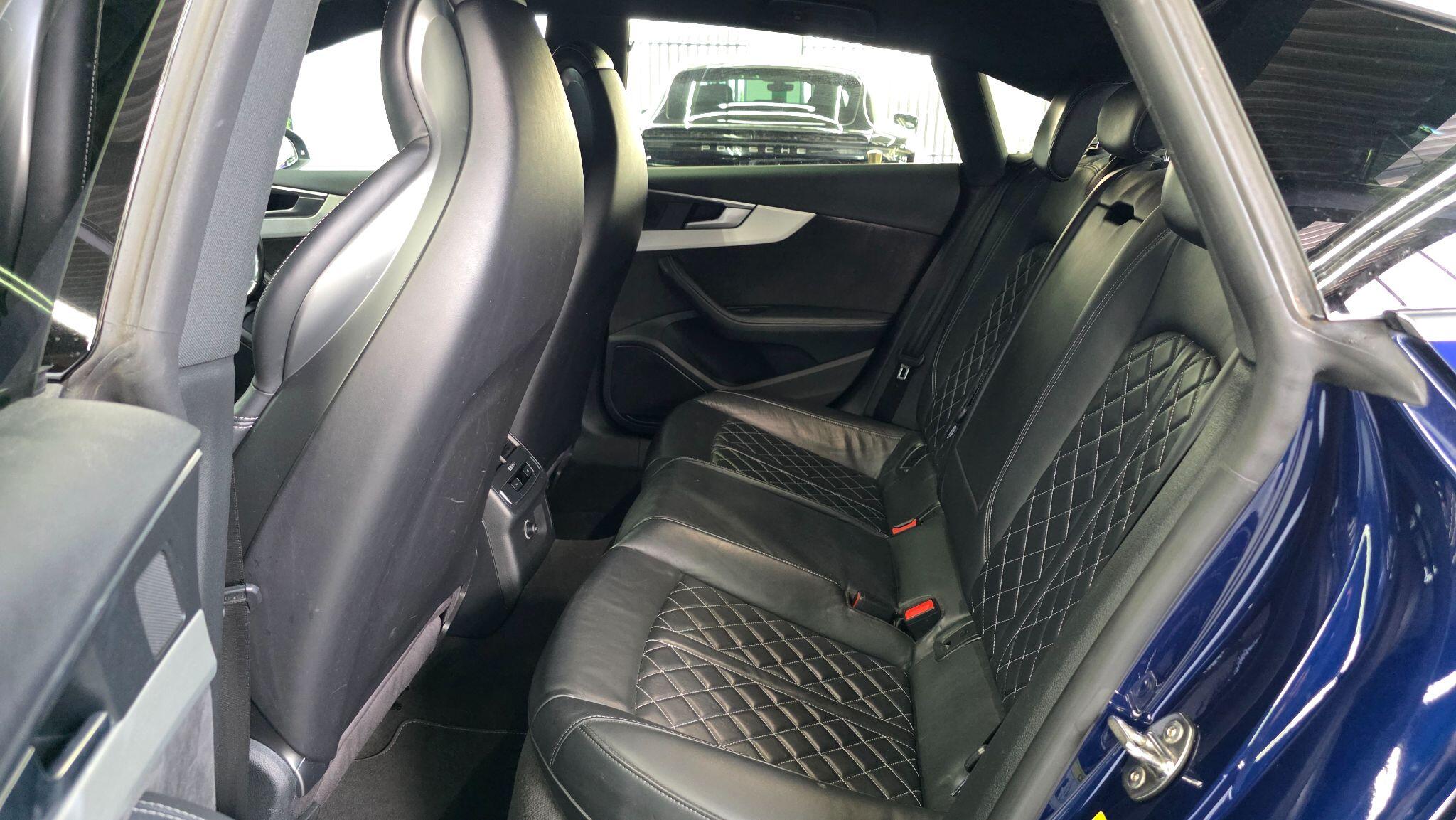 Audi S5 view 19