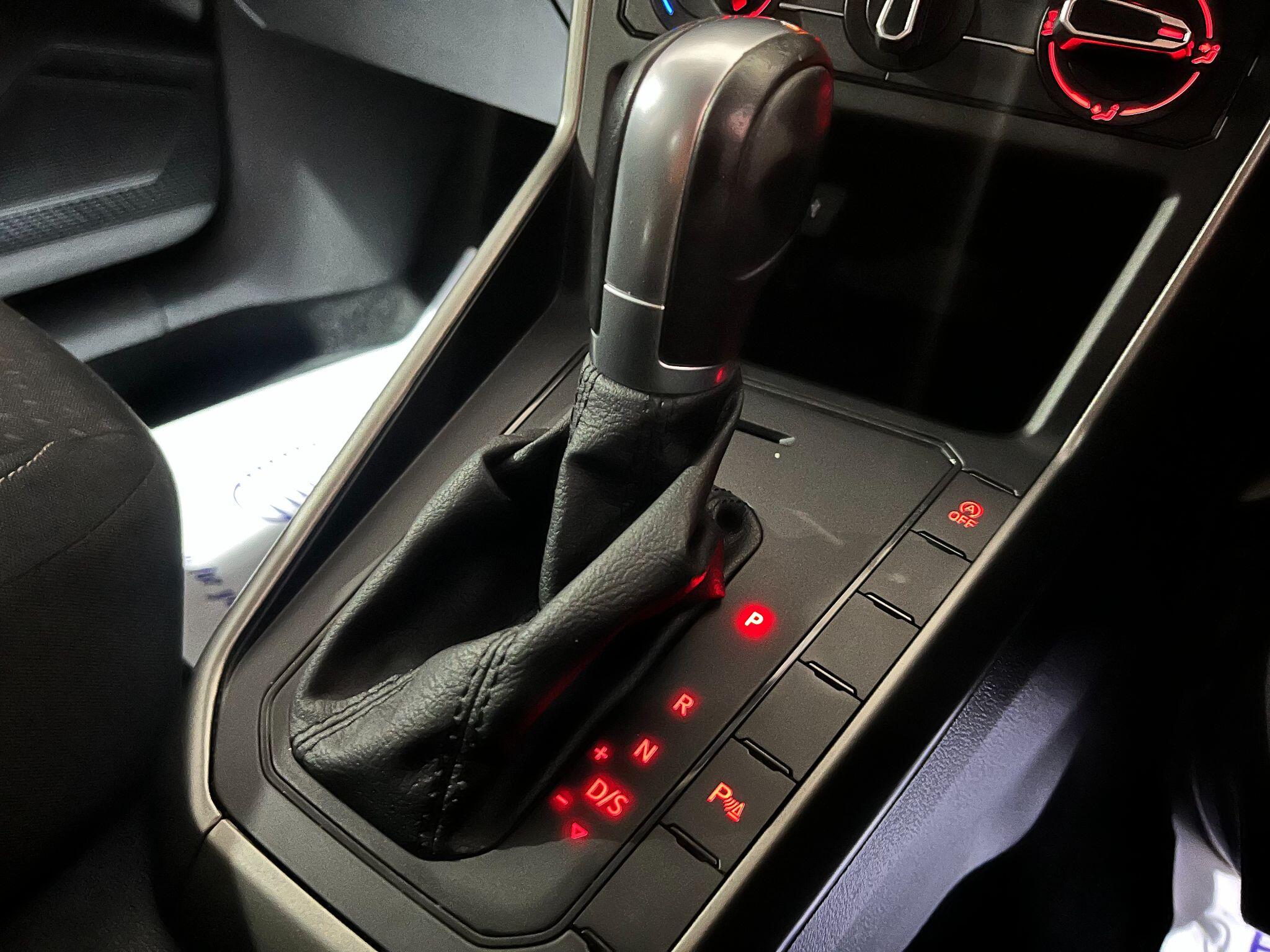 Volkswagen Polo view 17