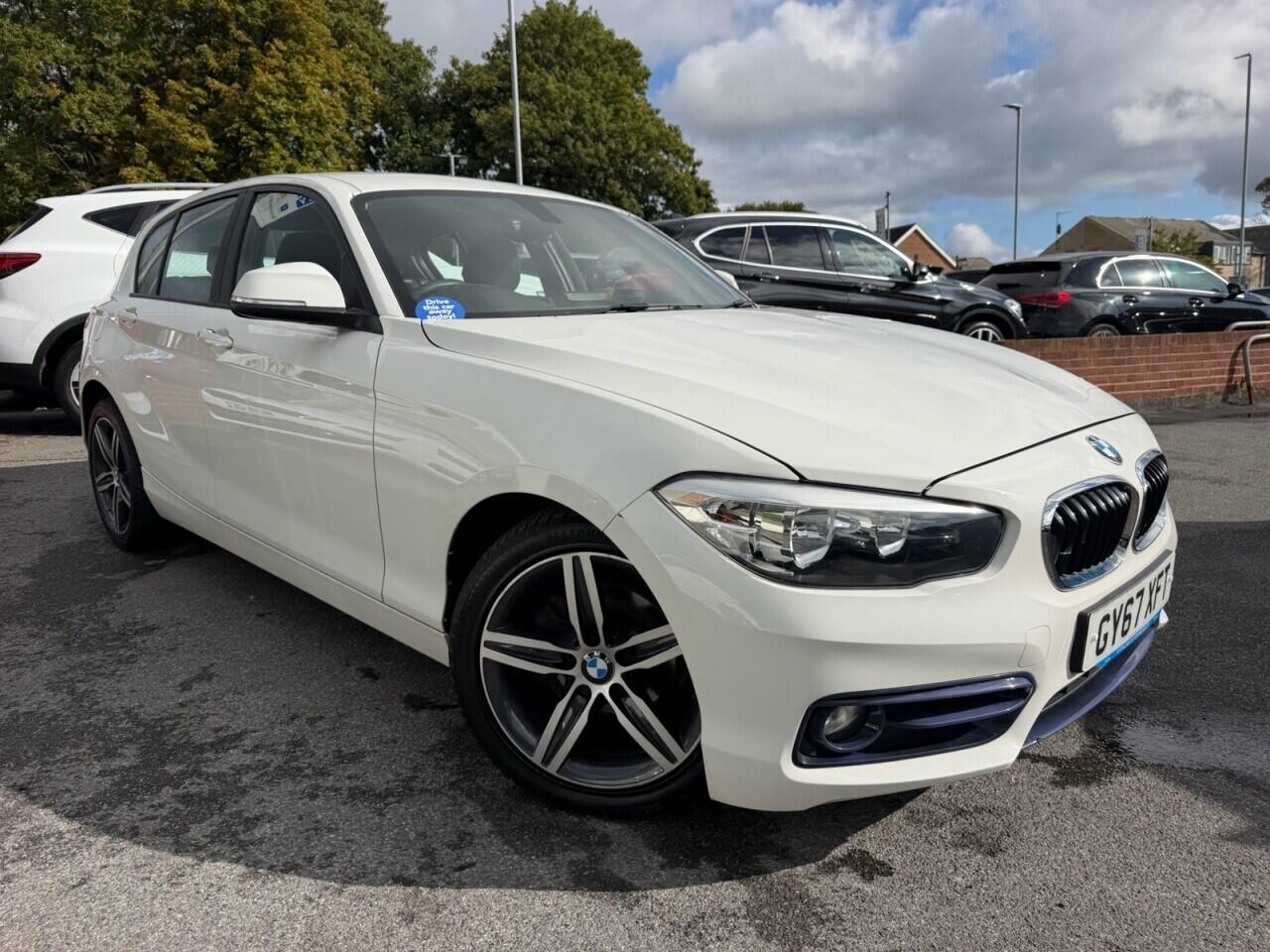BMW 1 Series view 13
