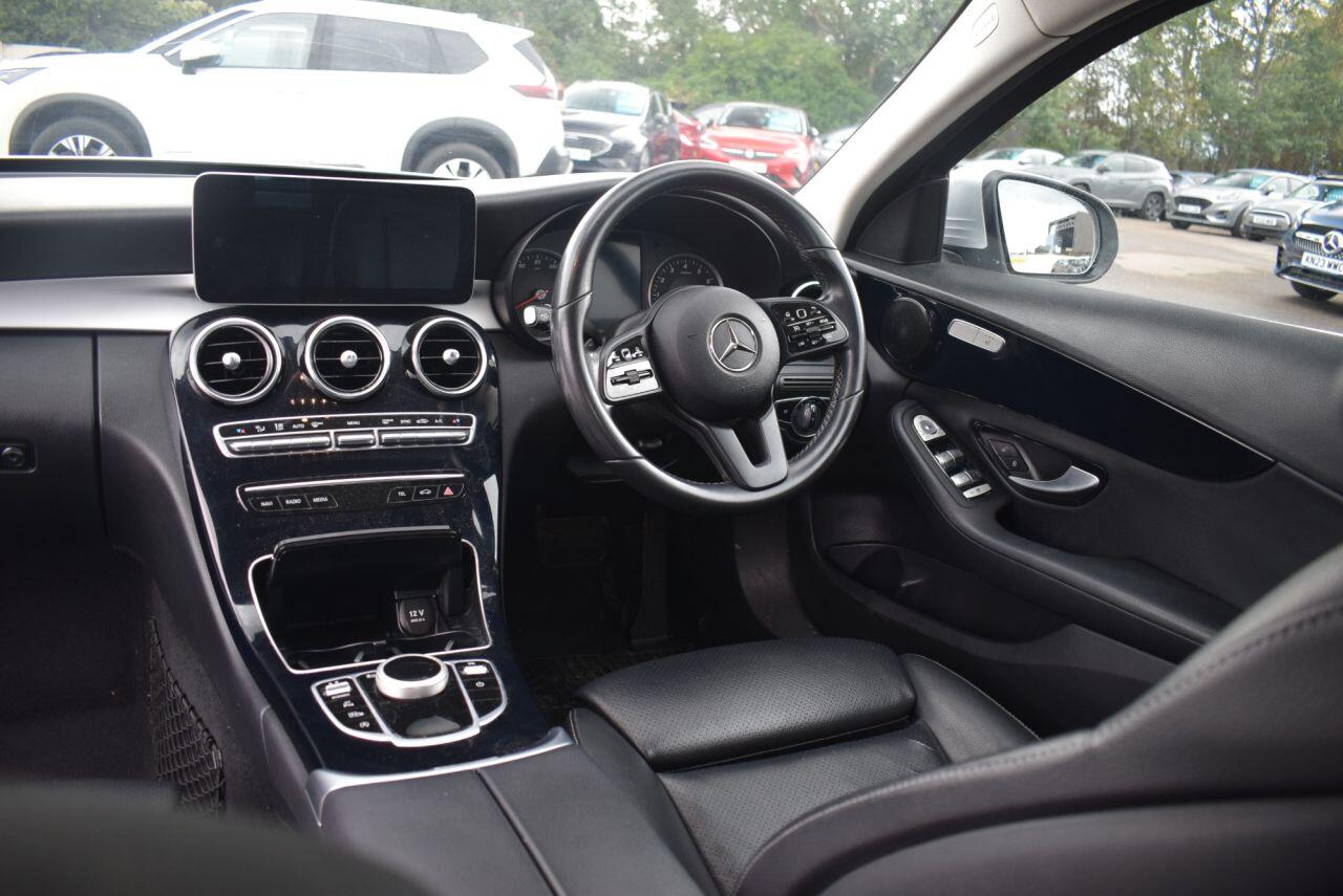 Mercedes-Benz C-Class view 3