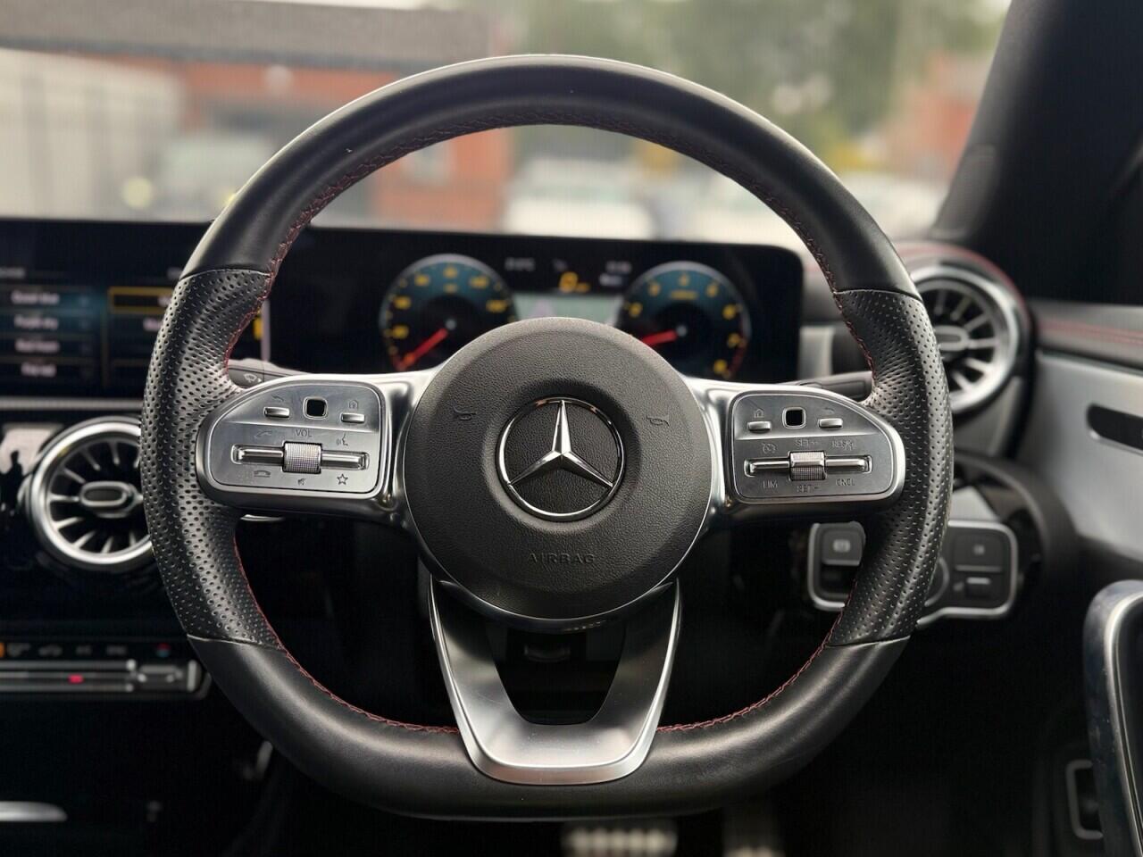 Mercedes-Benz Cla view 18