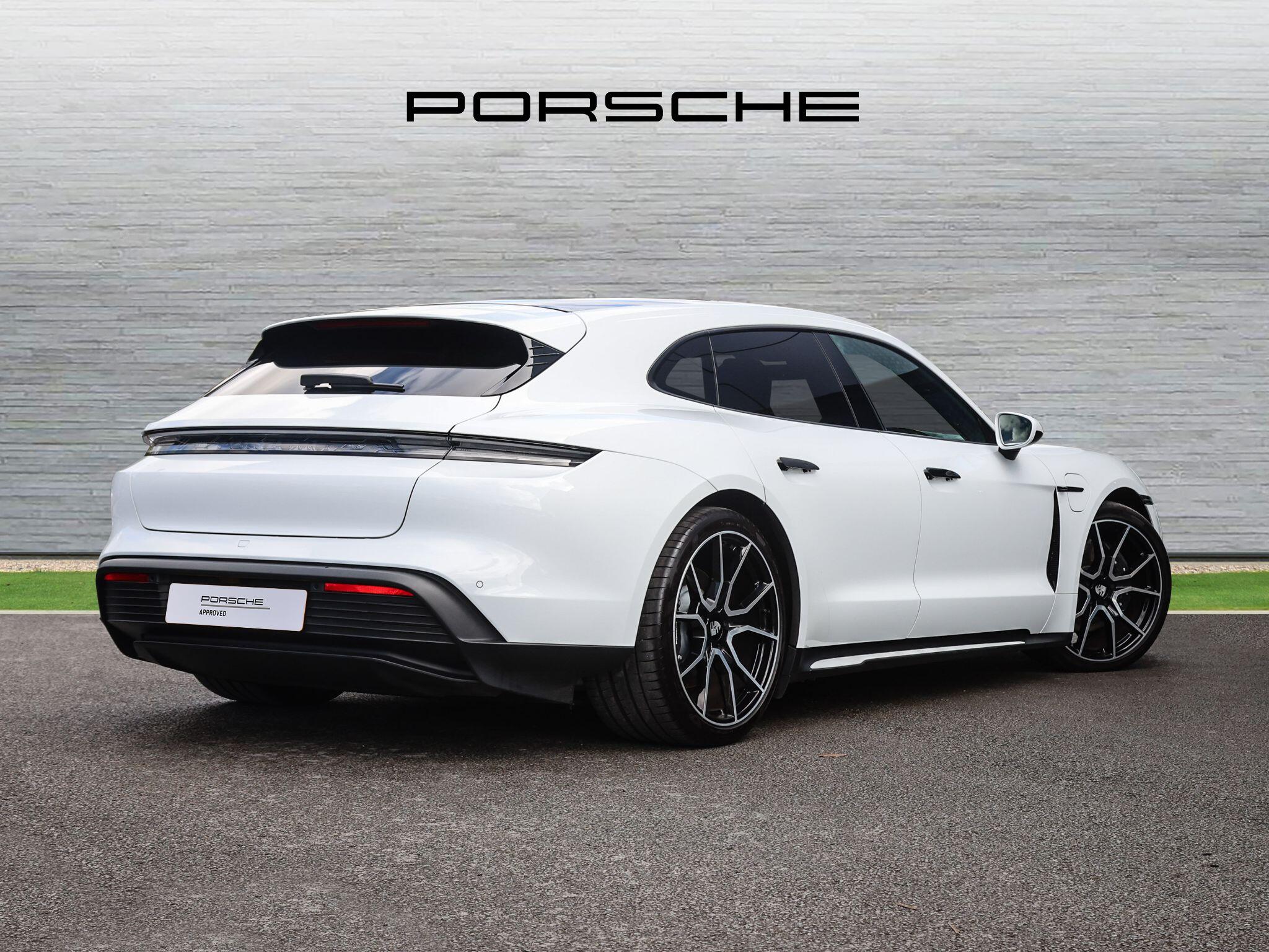 Porsche Taycan view 33