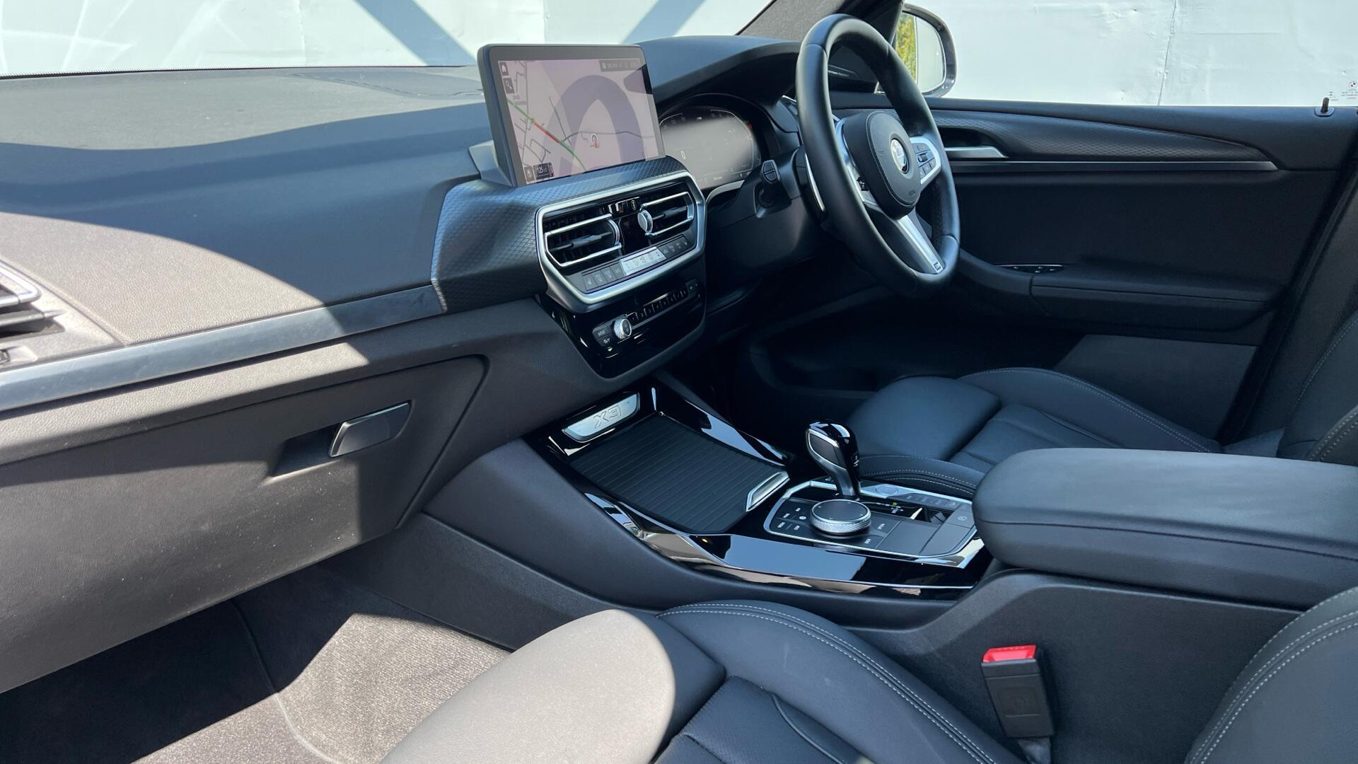 BMW X3 view 7