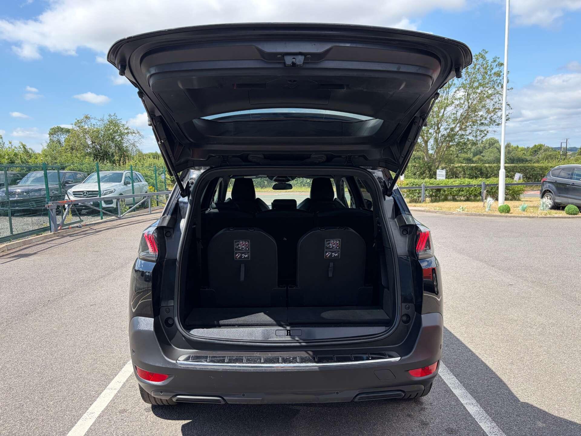Peugeot 5008 view 25