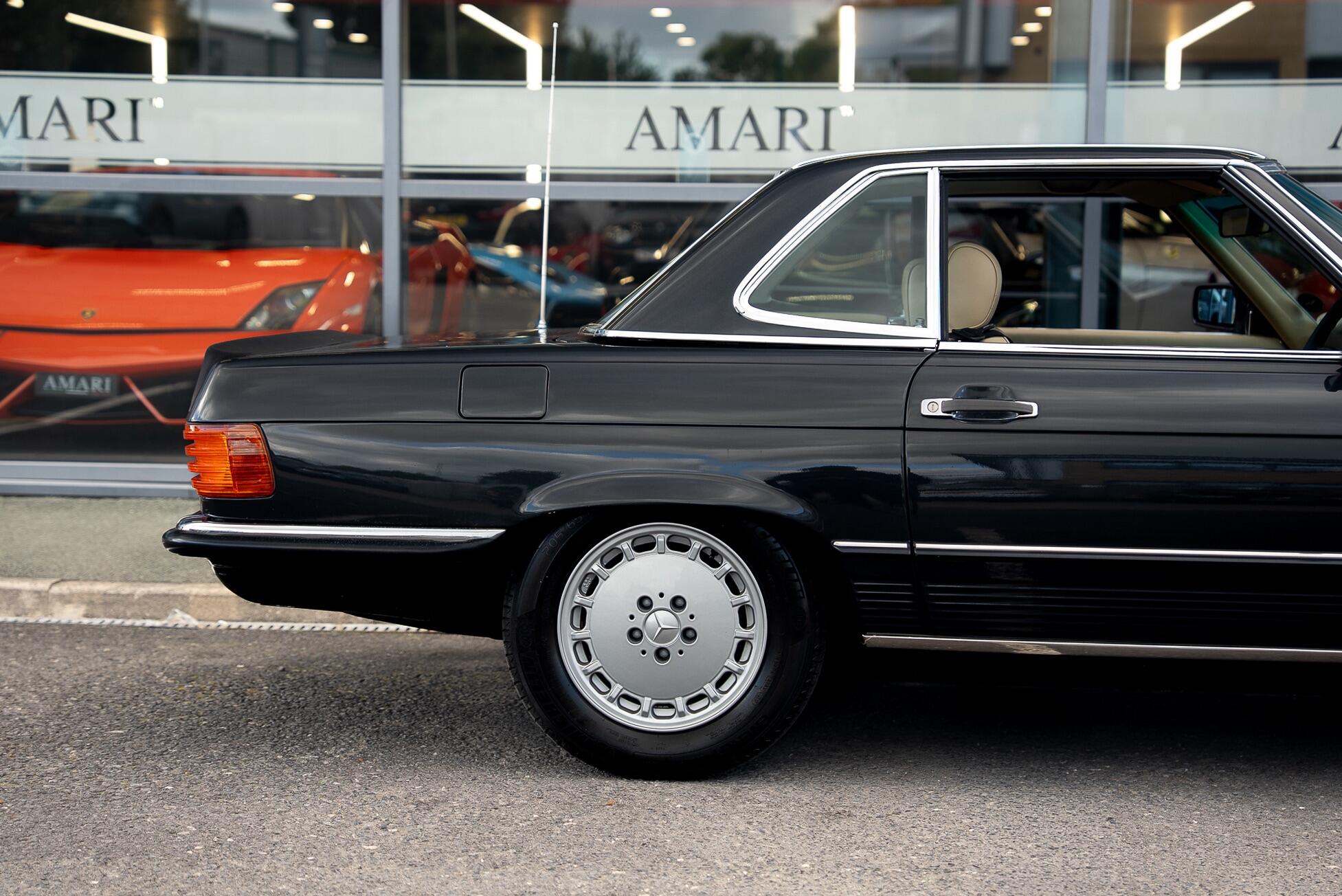 Mercedes-Benz 500 SL view 73