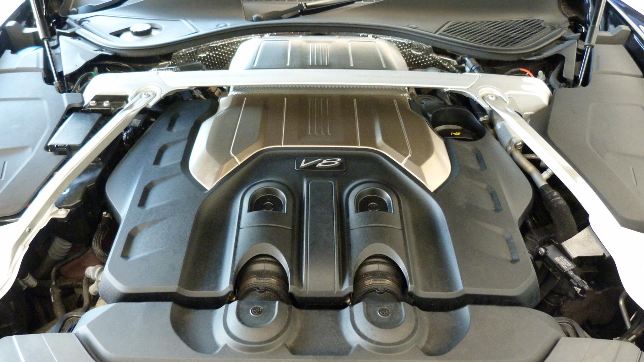 Bentley Continental view 37