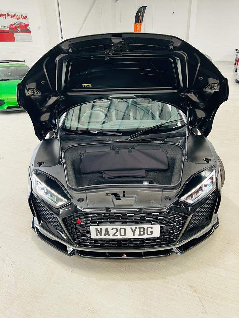 Audi R8 view 31