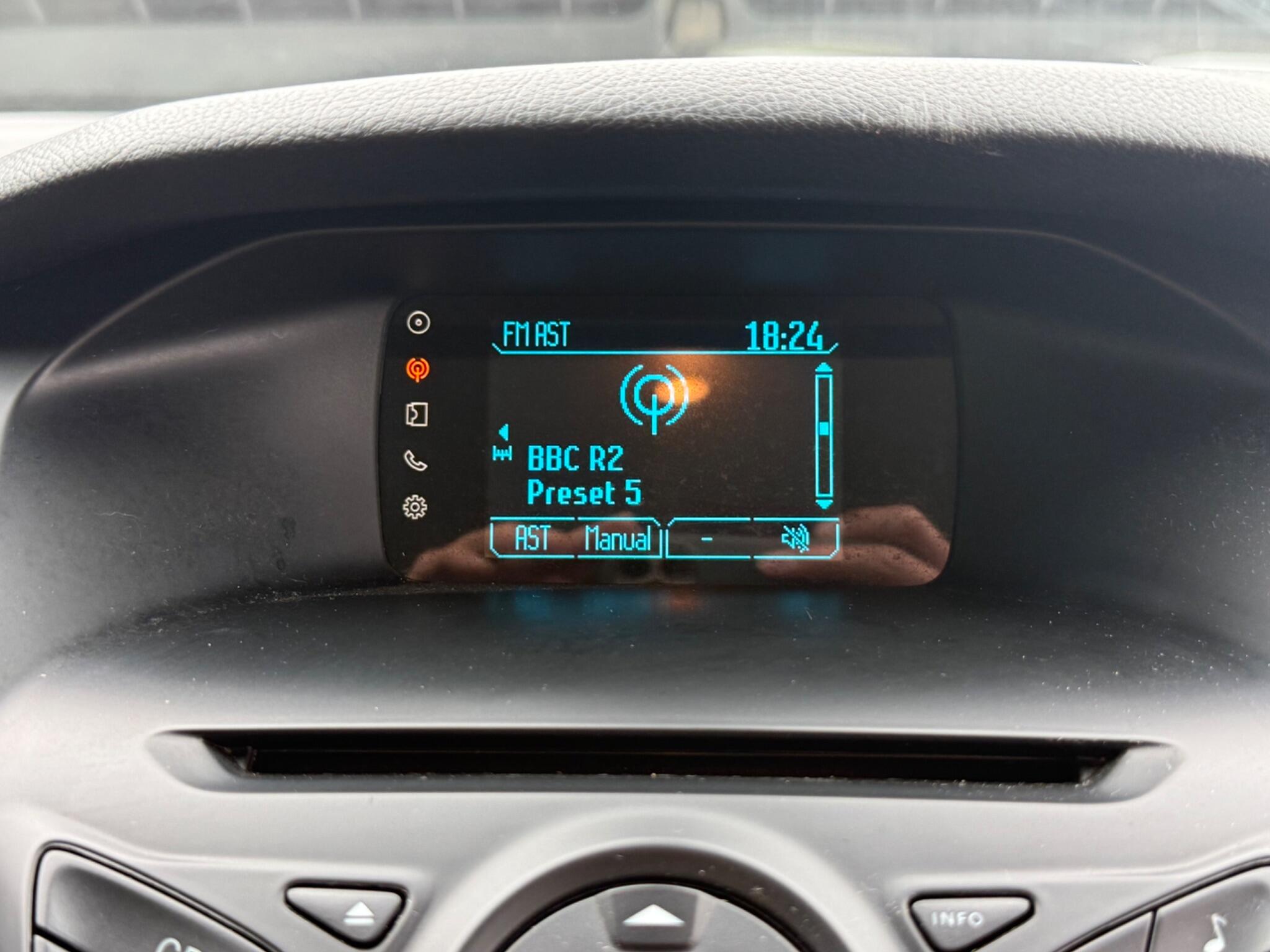 Ford Focus view 33