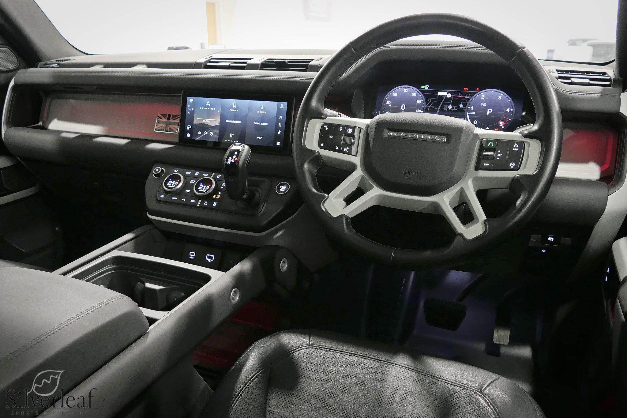 Land Rover Defender view 12