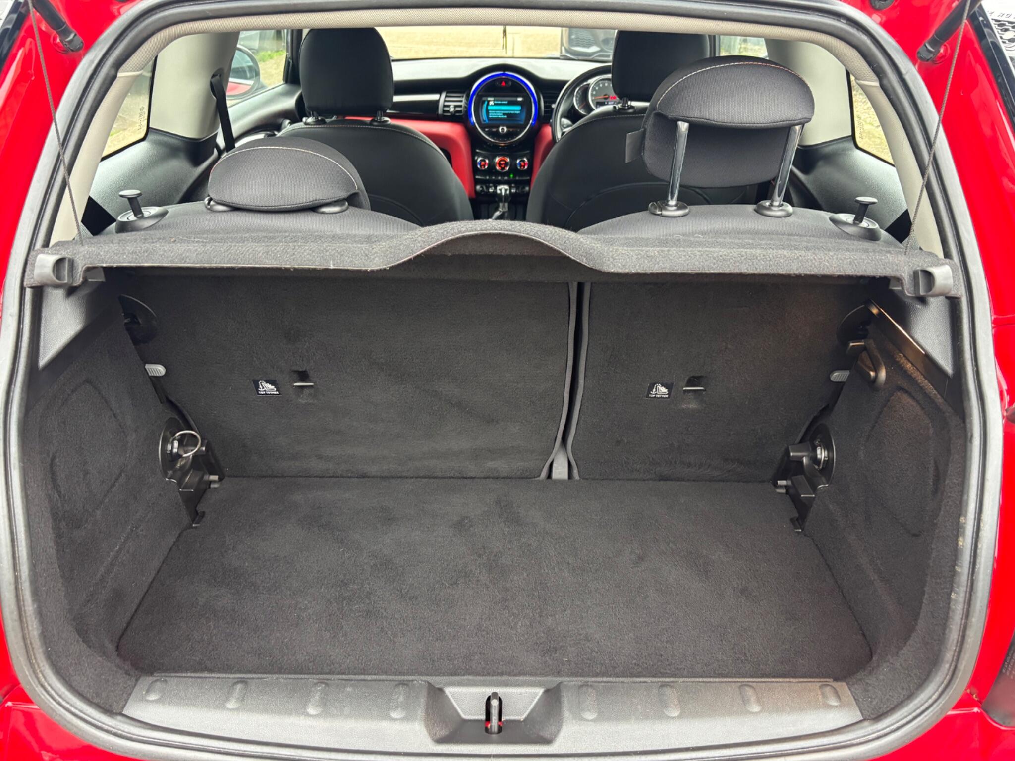 Mini Cooper view 32