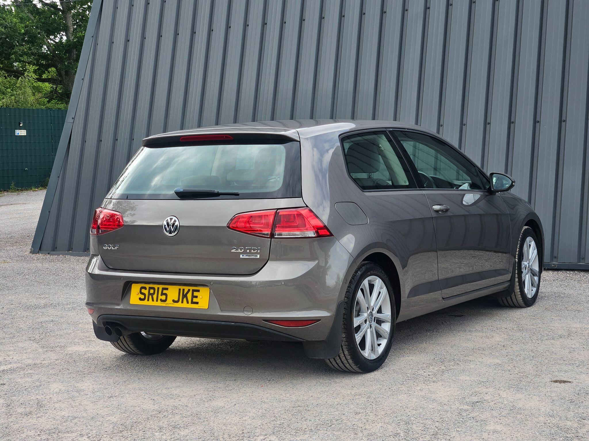 2015 Volkswagen Golf image 14