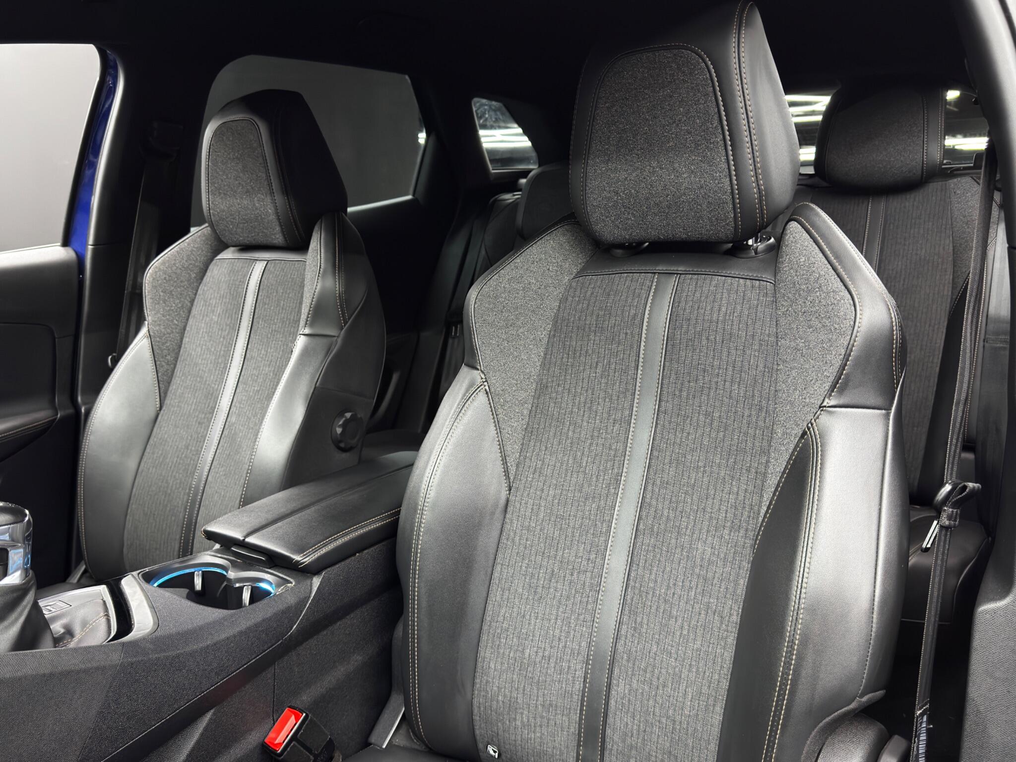 Peugeot 3008 view 14